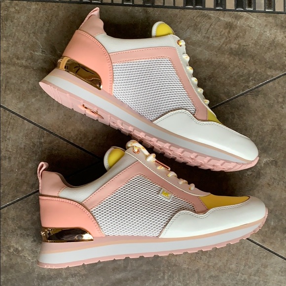 MICHAEL KORS MADDY TRAINER MESH OPTIC WHITE - Picture 15 of 16